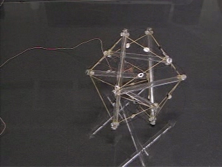File:Tensegrity locomotion by Hirai Lab.png