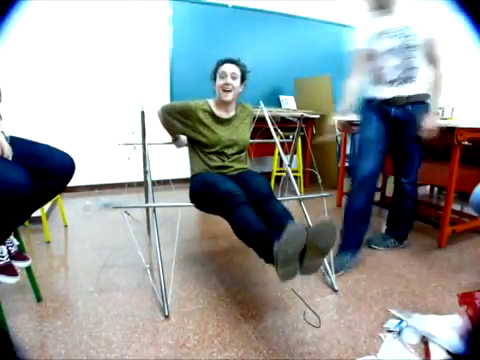 File:6 strut suspended chair test2 by ETS.png