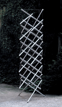File:Equilateral Quivering Tower, 1973-92.jpg